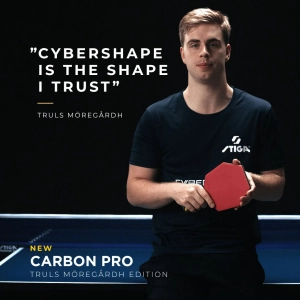 Трульс Морегард с ракеткой Carbon Pro Cybershape