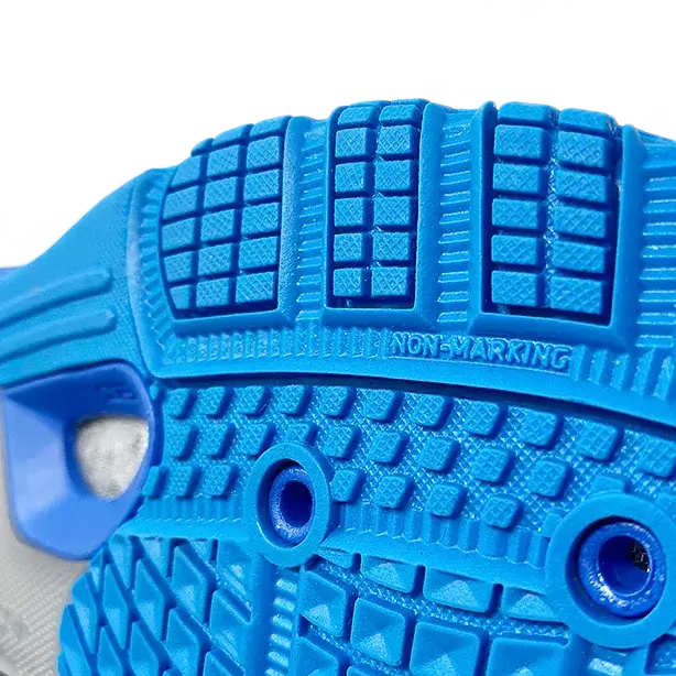 Отверстия для воздуха на подошве Andro Cross Step